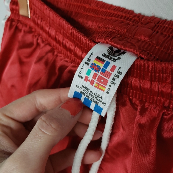 VTG 90s Adidas RED Original running shorts Sz M - Picture 7 of 8